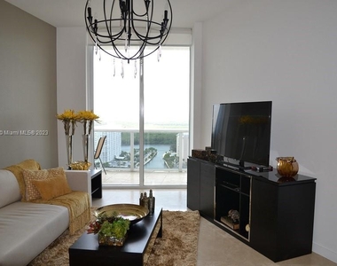 15901 Collins Ave - Photo Thumbnail 8