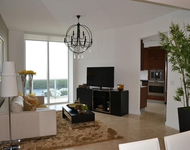 15901 Collins Ave - Photo Thumbnail 9