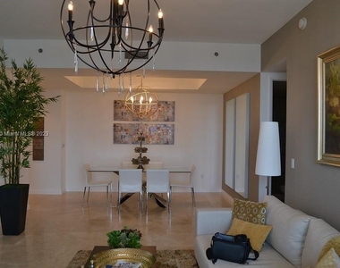 15901 Collins Ave - Photo Thumbnail 13