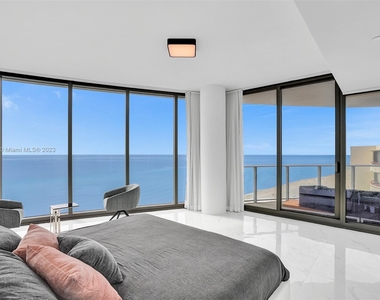 15701 Collins Ave - Photo Thumbnail 13