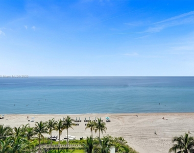 15701 Collins Ave - Photo Thumbnail 11