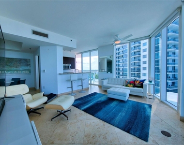 6515 Collins Ave - Photo Thumbnail 3