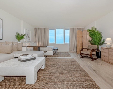 2301 Collins Ave - Photo Thumbnail 2