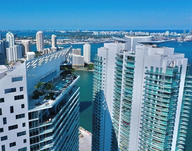 1300 Brickell Bay Dr - Photo Thumbnail 24