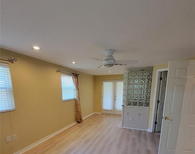 6510 Sunridge Drive - Photo Thumbnail 3