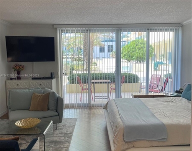 2501 S Ocean Dr - Photo Thumbnail 1