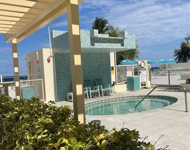 2501 S Ocean Dr - Photo Thumbnail 10