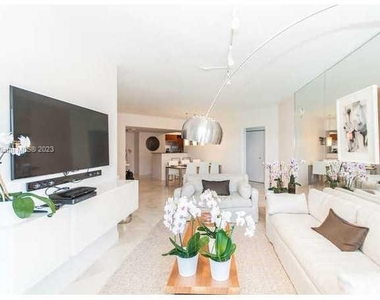 16699 Collins Ave - Photo Thumbnail 16