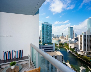 485 Brickell Ave - Photo Thumbnail 23