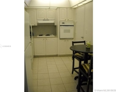 3901 S Ocean Dr - Photo Thumbnail 12