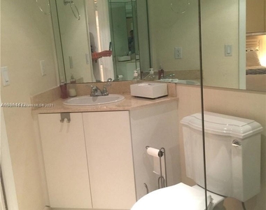 16699 Collins Ave - Photo Thumbnail 27