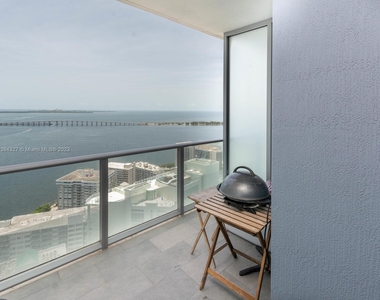 1300 Brickell Bay Dr - Photo Thumbnail 23