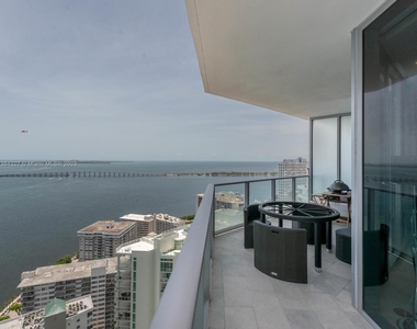 1300 Brickell Bay Dr - Photo Thumbnail 26