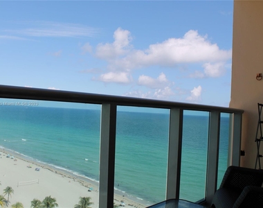 2501 S Ocean Dr - Photo Thumbnail 4