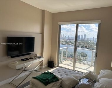 16385 Biscayne Blvd - Photo Thumbnail 42