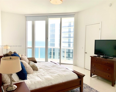 16001 Collins Ave - Photo Thumbnail 13