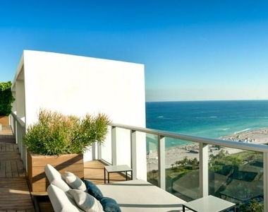 2201 Collins Ave - Photo Thumbnail 9