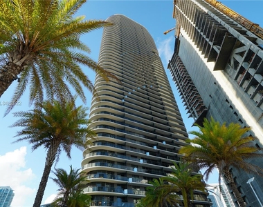 801 S Miami Ave - Photo Thumbnail 1