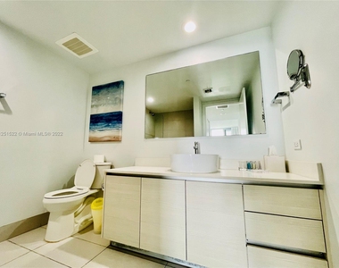 2602 E Hallandale Beach Blvd - Photo Thumbnail 12