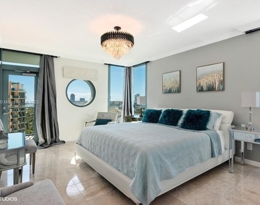 1500 Ocean Dr - Photo Thumbnail 12