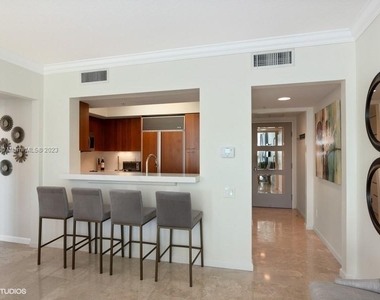 1500 Ocean Dr - Photo Thumbnail 11