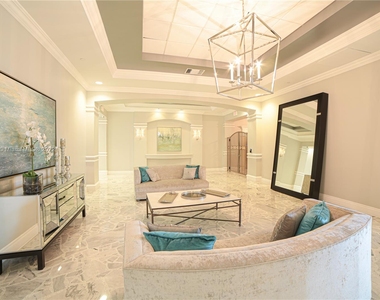 2501 S Ocean Dr - Photo Thumbnail 15