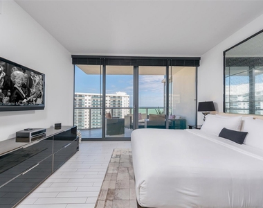 2201 Collins Ave - Photo Thumbnail 9