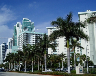 3901 S Ocean Dr - Photo Thumbnail 40