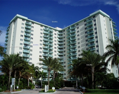 3901 S Ocean Dr - Photo Thumbnail 41