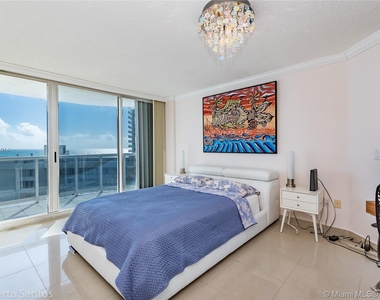 16711 Collins Ave - Photo Thumbnail 13