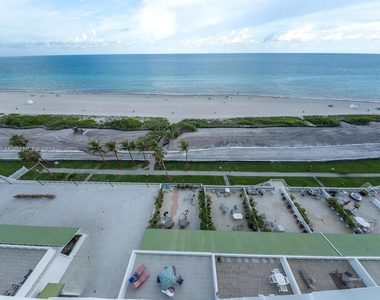 5601 Collins Ave - Photo Thumbnail 12