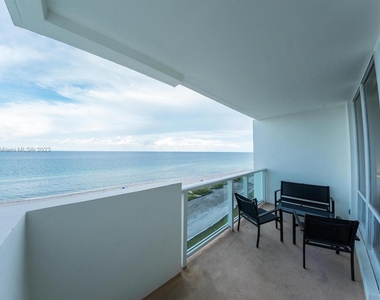 5601 Collins Ave - Photo Thumbnail 14