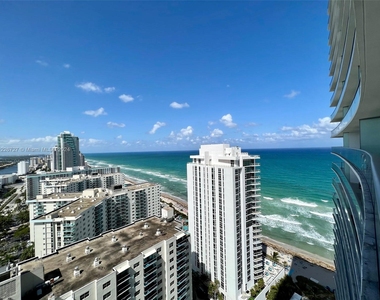 4111 S Ocean Dr - Photo Thumbnail 18