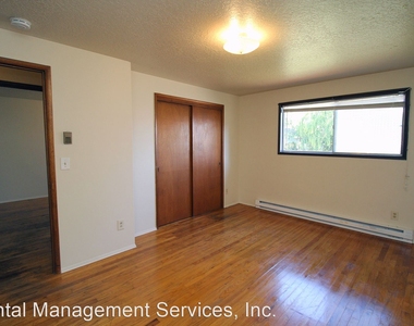 3930 N. Kiska Street - Photo Thumbnail 12