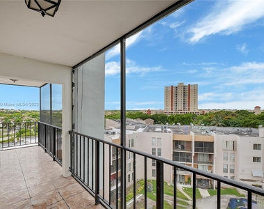 9682 Fontainebleau Blvd - Photo Thumbnail 12