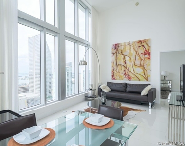 485 Brickell Ave - Photo Thumbnail 0