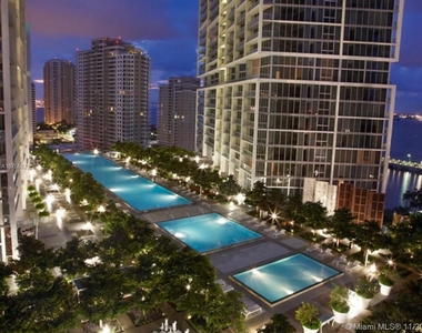 485 Brickell Ave - Photo Thumbnail 20