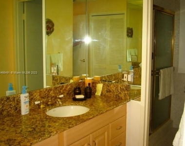 3505 S Ocean Dr - Photo Thumbnail 5