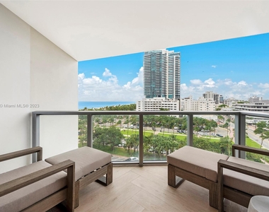 2201 Collins Ave - Photo Thumbnail 20