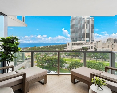 2201 Collins Ave - Photo Thumbnail 40