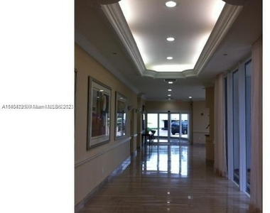 18671 Collins Ave - Photo Thumbnail 34