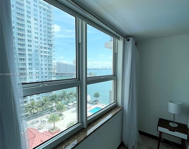 1155 Brickell Bay Dr - Photo Thumbnail 37