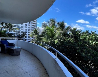 5161 Collins Ave - Photo Thumbnail 13