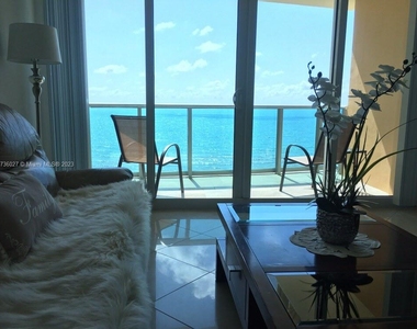 2501 S Ocean Dr - Photo Thumbnail 20