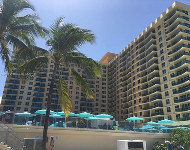 2501 S Ocean Dr - Photo Thumbnail 14