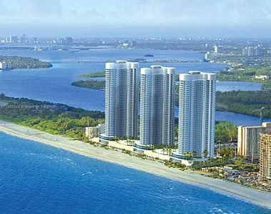 15901 Collins Ave - Photo Thumbnail 0