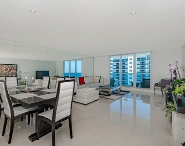 2301 Collins Ave - Photo Thumbnail 1