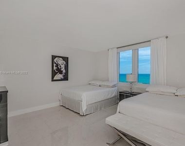 2301 Collins Ave - Photo Thumbnail 19