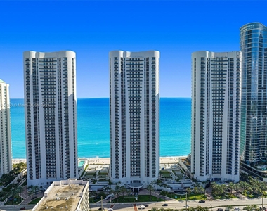 15901 Collins Ave - Photo Thumbnail 2