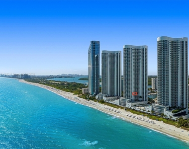 15901 Collins Ave - Photo Thumbnail 0